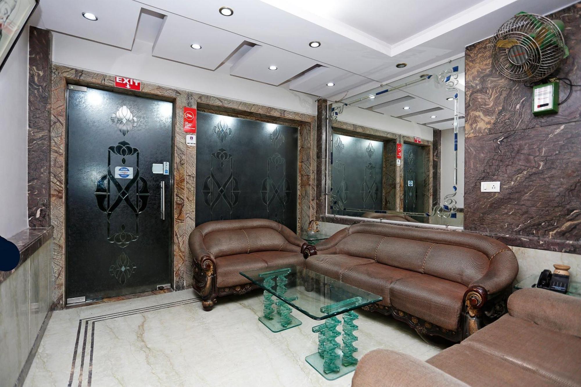 Hotel O Mid Town เดลี ภายนอก รูปภาพ